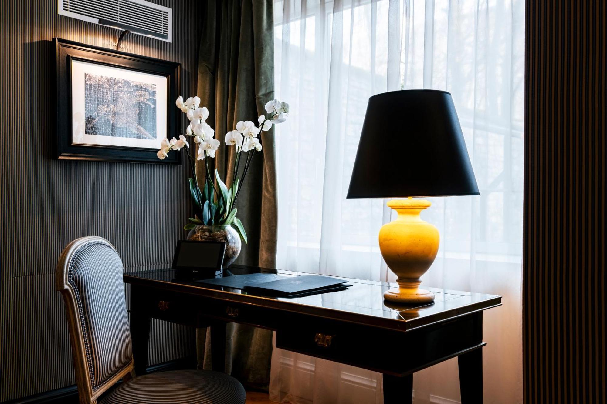 Hotel De Berri Champs-Elysees, A Luxury Collection Hotel Париж Экстерьер фото